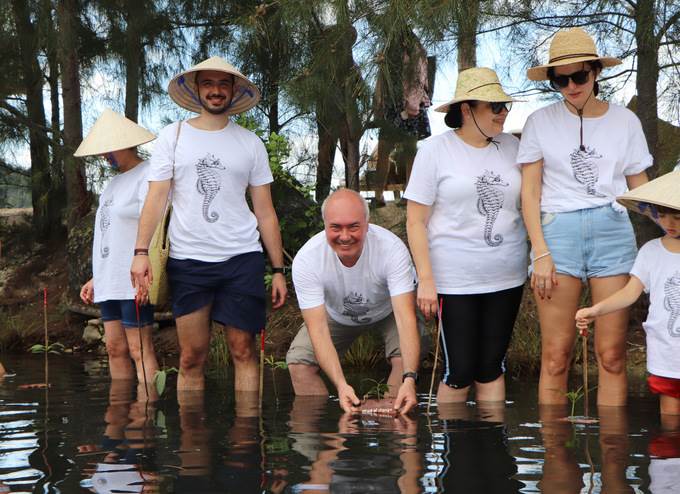 Hiệp hội Du lịch Nha Trang – Khánh Hòa đưa ra các kiến nghị với các cơ quan chức năng để hổ trợ cho các doanh nghiệp du lịch